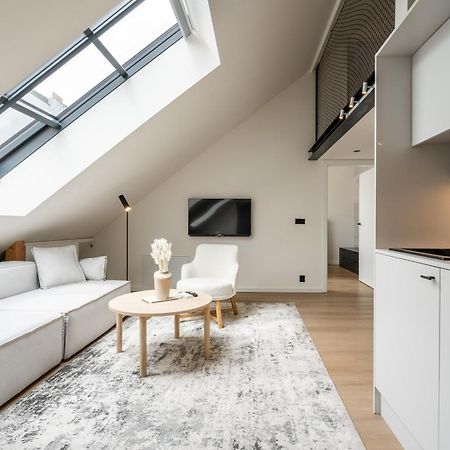 Honest Karlin Aparthotel Prague Exterior photo