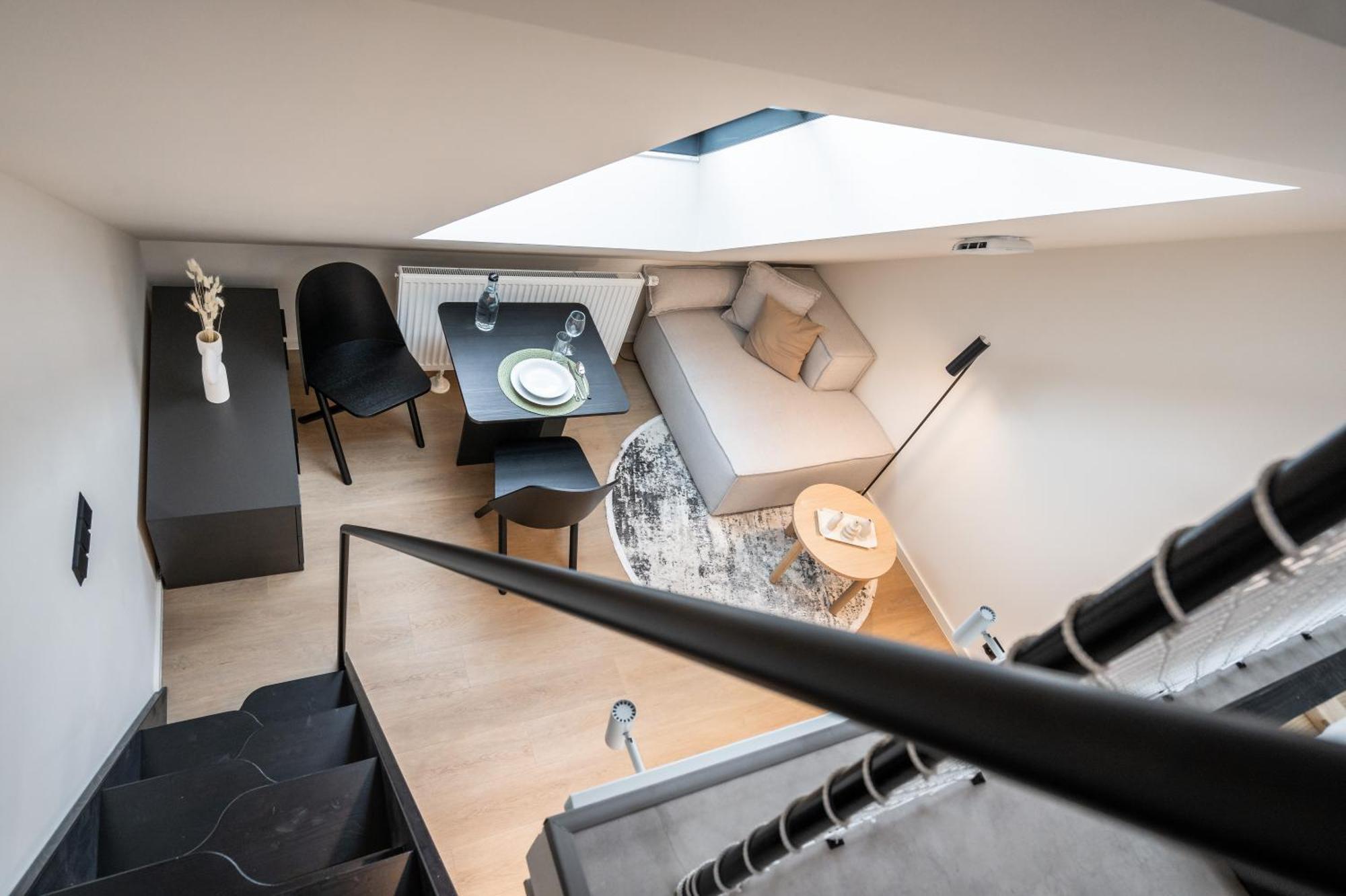 Honest Karlin Aparthotel Prague Exterior photo