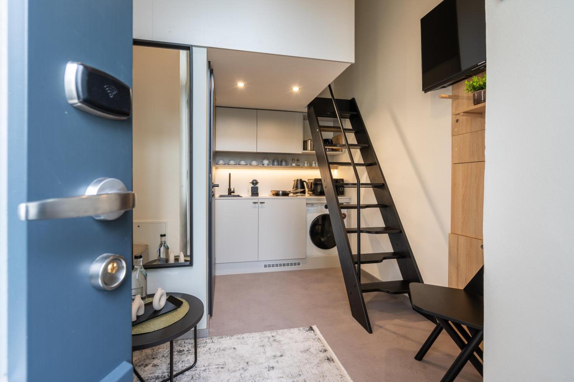 Honest Karlin Aparthotel Prague Room photo
